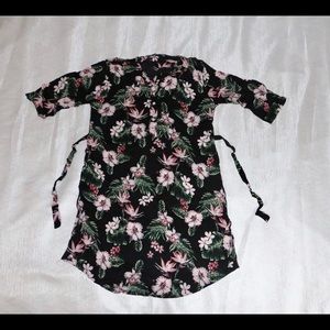 It’s a BRAND NEW desi tunic and was NEVER WORN